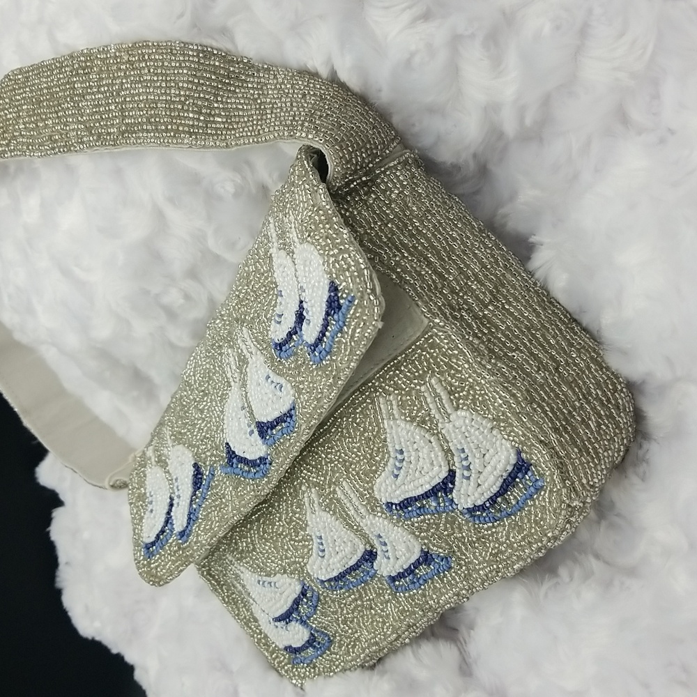 Sol and Mer New with Tags Silver, Blue and White Beaded Ice Skate Shoulder Bag - Picture 7 of 11